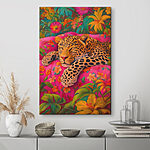 Tablouri Leopard dormind pe o canapea roz