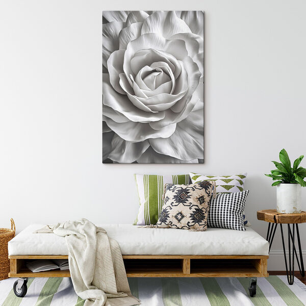 Straturile elegante ale unui trandafir alb Tablouri Straturile elegante ale unui trandafir alb