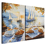 Tablou modular pe pânză Pictură în acuarelă reprezentând două cești de cafea și cornuri pe o masă, cu bărci în fundal