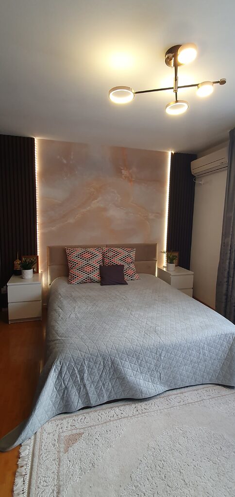 Image #1 from Ivan C.